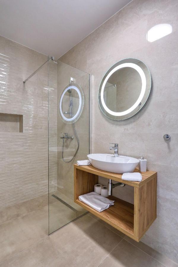 Bonaca With Jacuzzi Privlaka (Zadar)