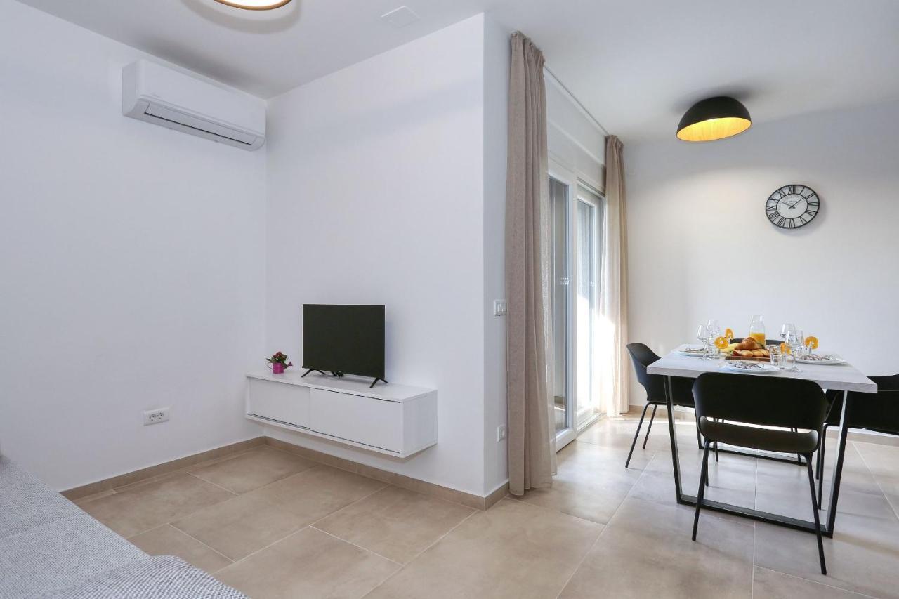 Bonaca With Jacuzzi Apartment Privlaka (Zadar)
