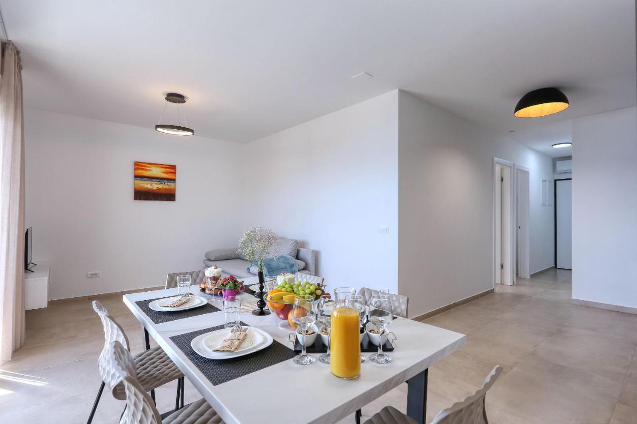 Apartment Bonaca With Jacuzzi Privlaka (Zadar)